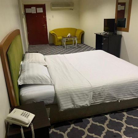 Al Aziziyah Hotel&suites Khamis Mushait Luaran gambar