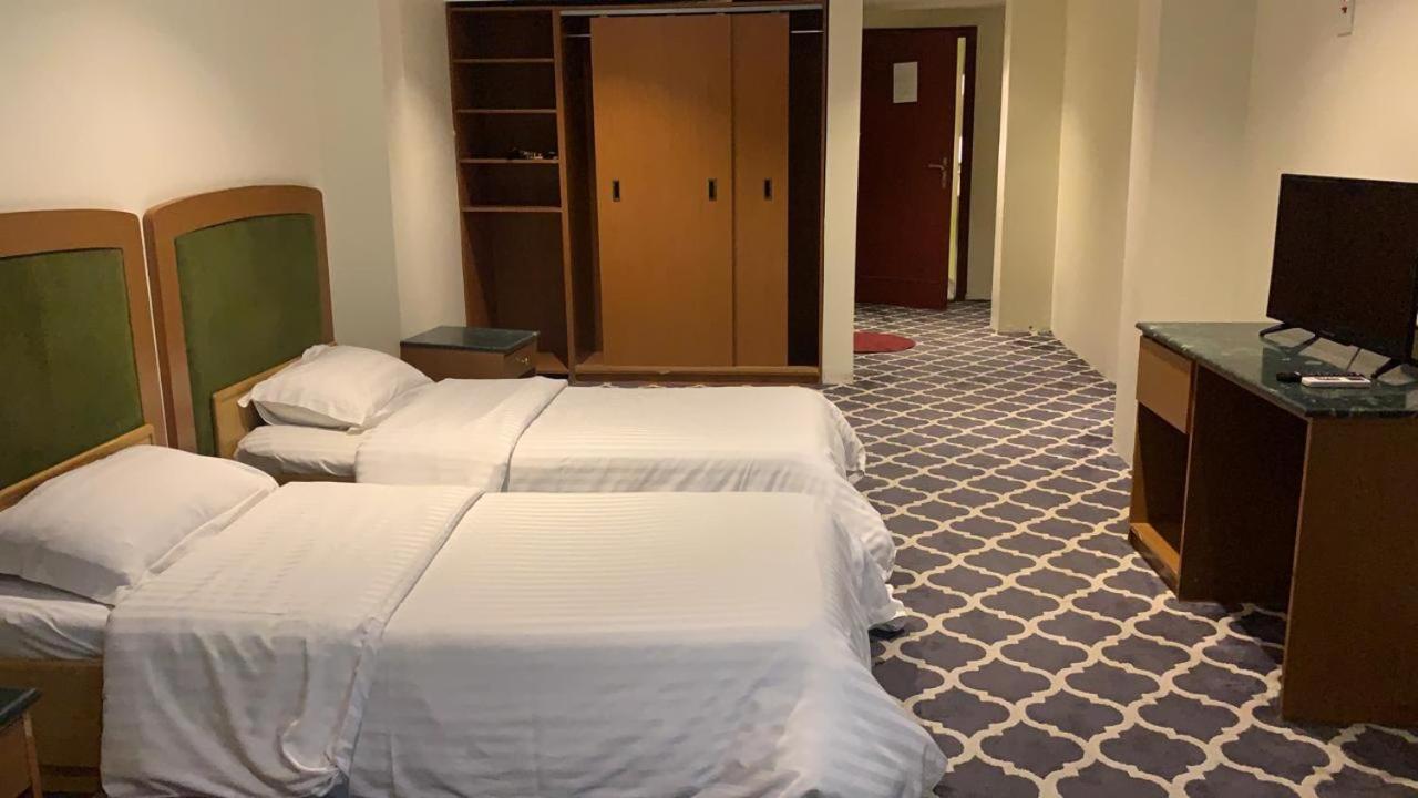 Al Aziziyah Hotel&suites Khamis Mushait Luaran gambar