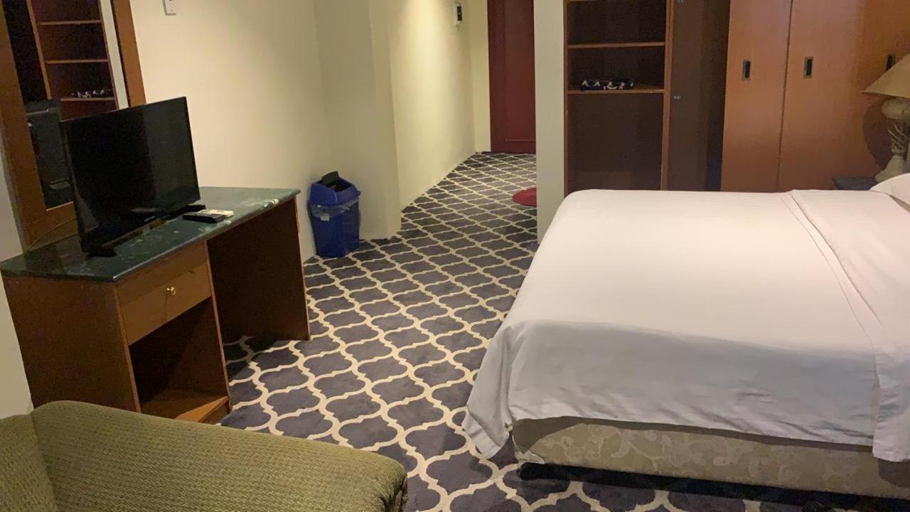 Al Aziziyah Hotel&suites Khamis Mushait Luaran gambar