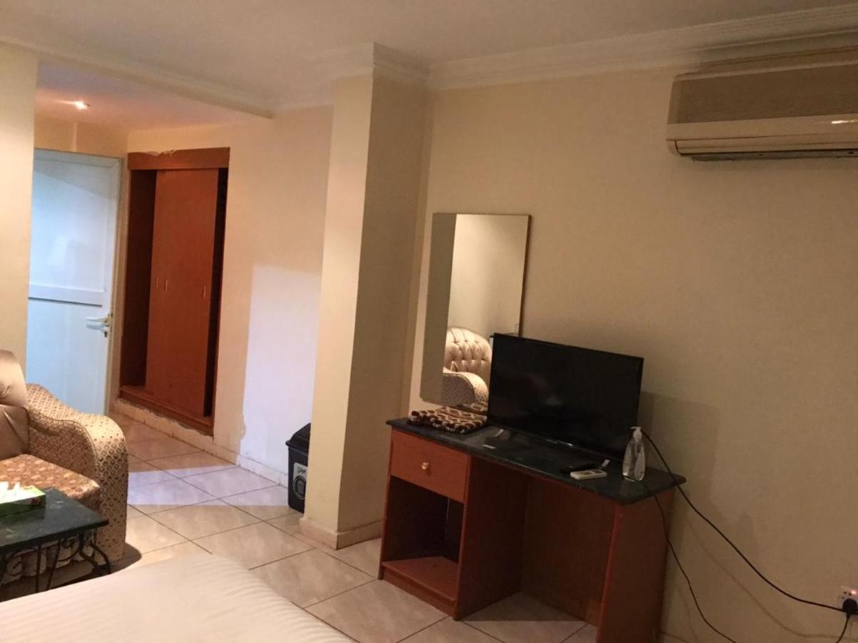 Al Aziziyah Hotel&suites Khamis Mushait Luaran gambar
