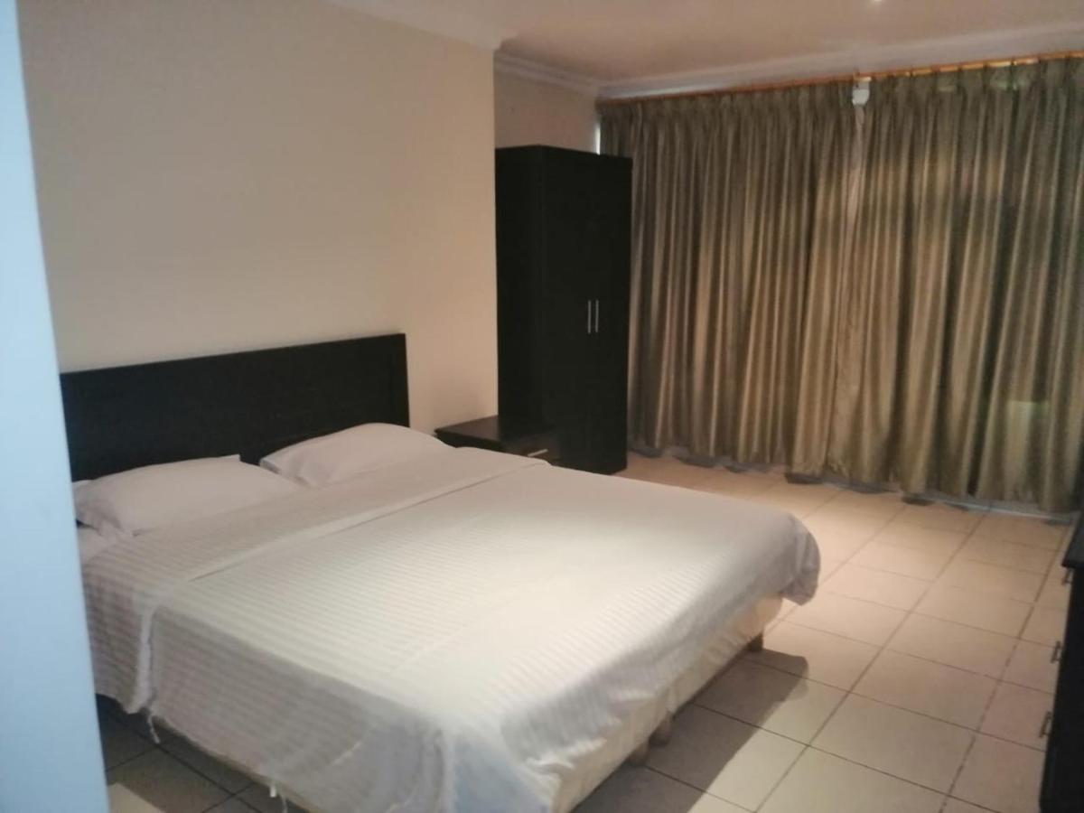 Al Aziziyah Hotel&suites Khamis Mushait Luaran gambar