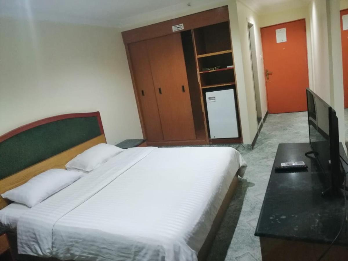 Al Aziziyah Hotel&suites Khamis Mushait Luaran gambar