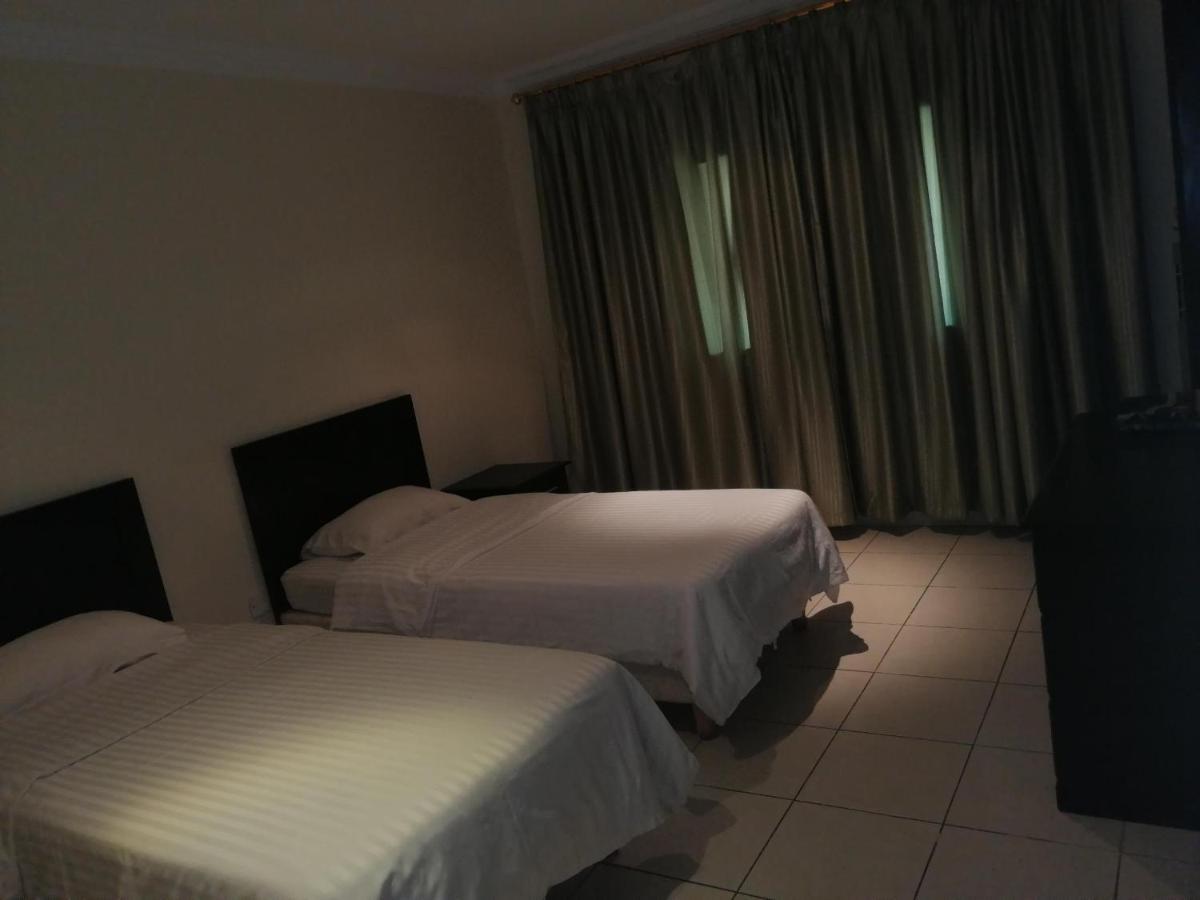 Al Aziziyah Hotel&suites Khamis Mushait Luaran gambar