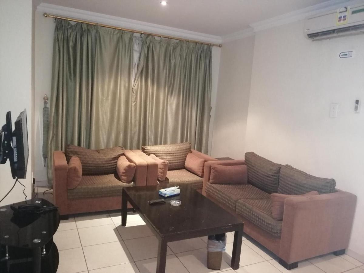 Al Aziziyah Hotel&suites Khamis Mushait Luaran gambar