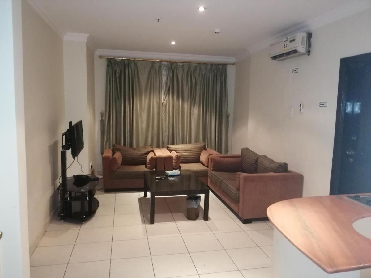 Al Aziziyah Hotel&suites Khamis Mushait Luaran gambar
